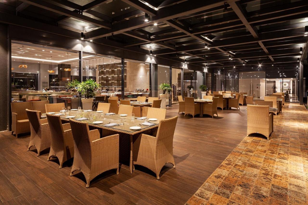 Vivanta Bhubaneswar Dn Square Eksteriør bilde